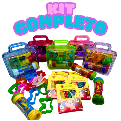 Kit 12 Massinha de Modelar + 12 Bolha de Sabão + 24 Cortador de Massinha + 12 Maletinha de Acrílico Lembrancinha